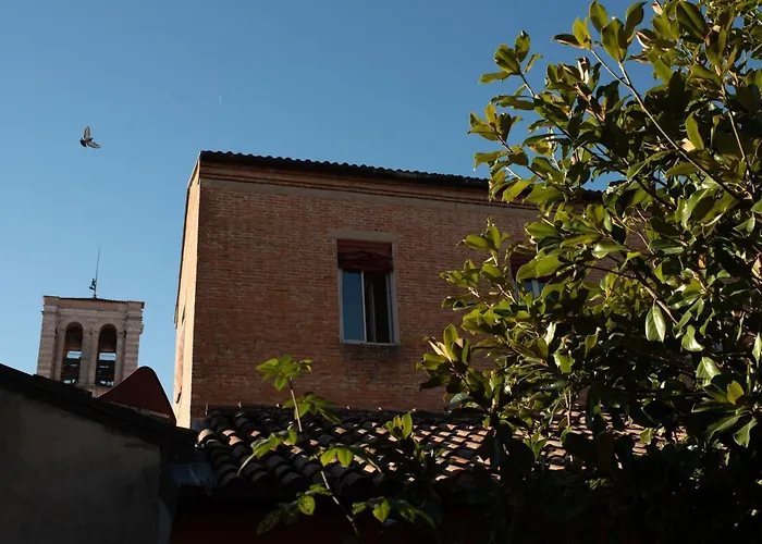 Διαμέρισμα Corte Degli Estensi, Romantica Mansardina *