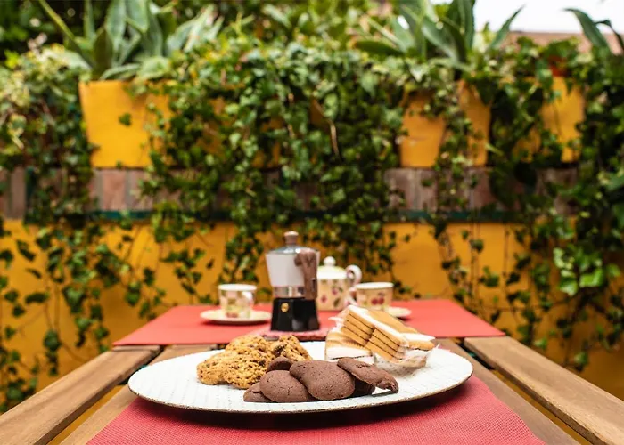 Corte Degli Estensi, Romantica Mansardina